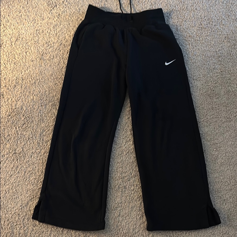 Nike Black Sweatpants Relaxed Fit Joggers